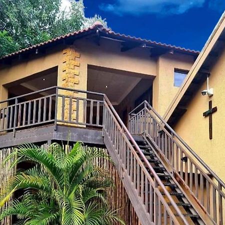 Palm Inn Guesthouse Onverwacht المظهر الخارجي الصورة